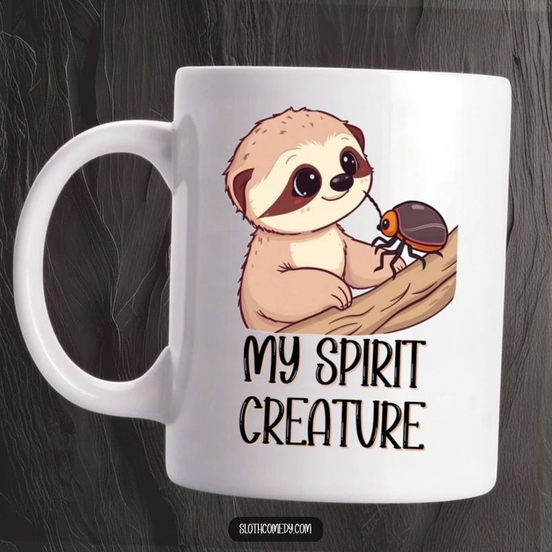 Funny mug featuring a wide-eyed sloth in awe watching a tiny beetle crawl by, capturing a moment of pure, unhurried fascination.